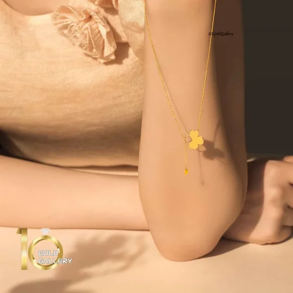 گردنبند-طلا-طرح-گل-شبدر-با-آویز-قلب-مدل