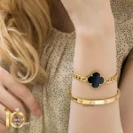 دستبند-النگویی-طلا-طرح-LOVE-کارتیه-پیچی