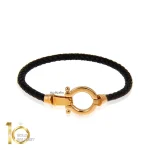 دستبند-چرم-زنانه-با-پلاک-طلا-طرح-امگا