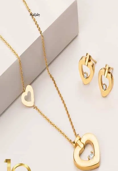 گوشواره طلا طرح قلب-فرد نگین دار