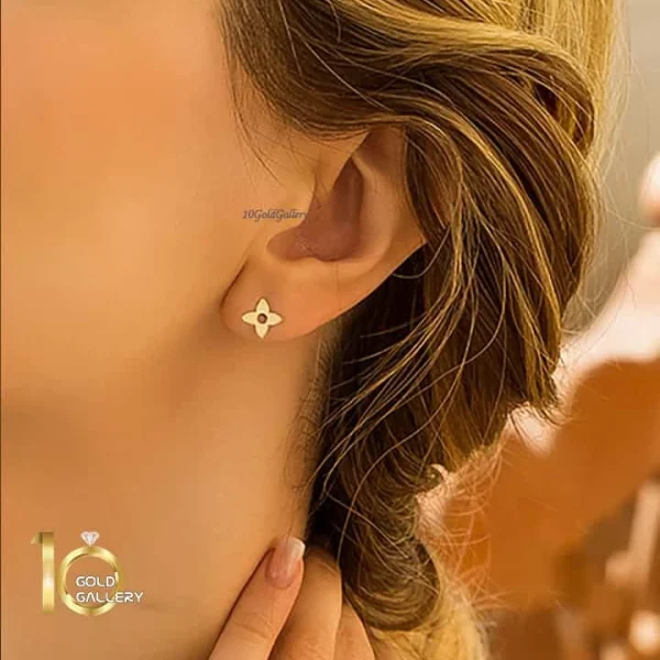 گوشواره طلا طرح گل لویی ویتون