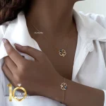 دستبند طلا طرح شبدر با چشم نظر