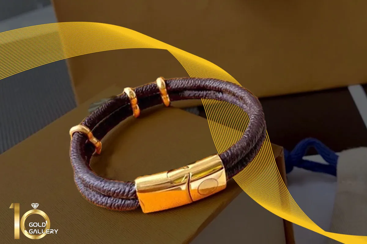 نگهداری خانگی دستبند چرم و طلا مردانه