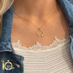 گردنبند طلای 18 عیار طرح پروانه و دایره کد 1WNL064