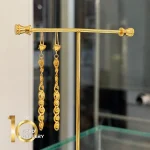 گوشواره طلای 18 عیار کم اجرت زنجیری کد 1WEE048